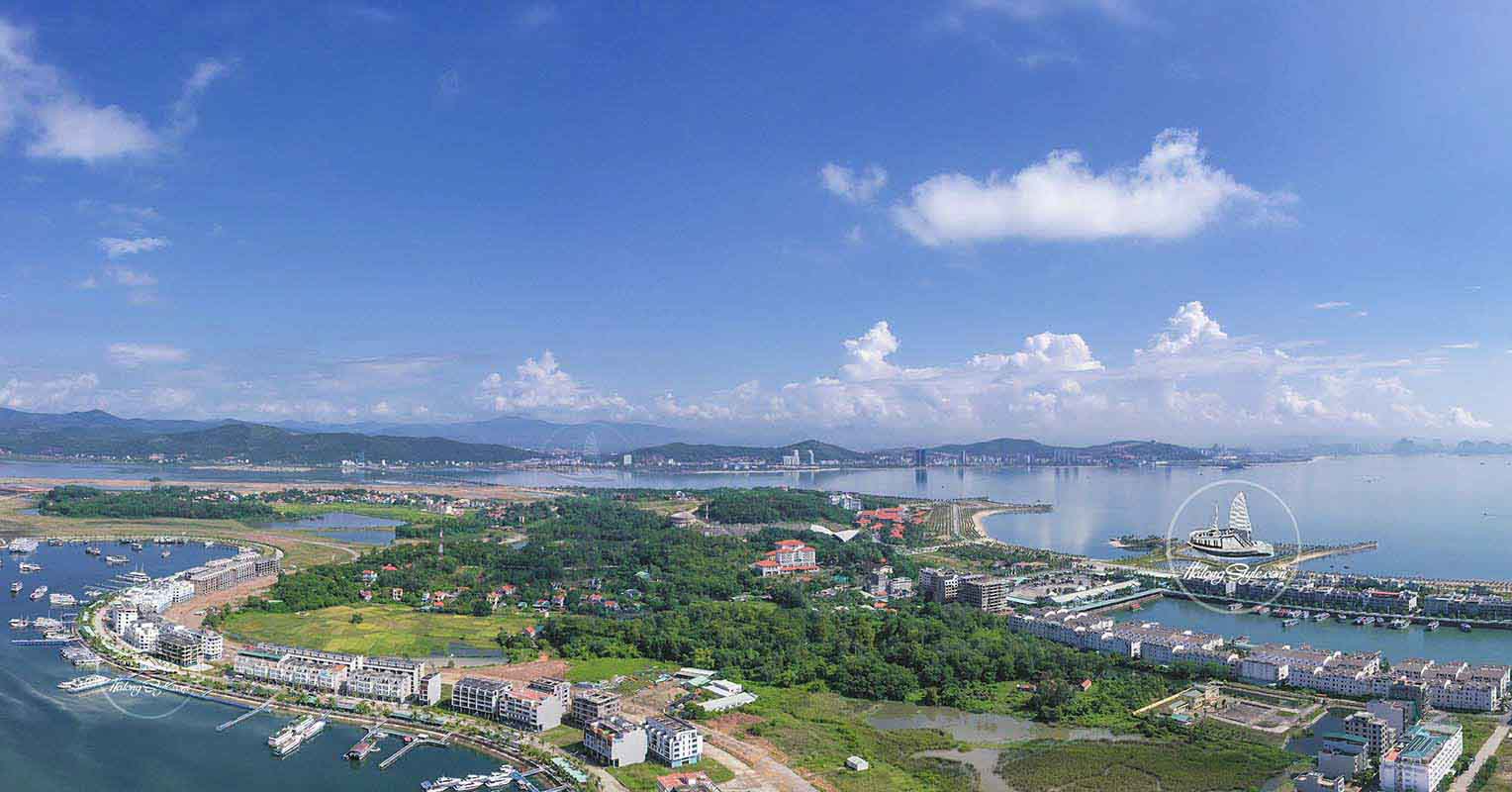 Toàn cảnh Cảng tàu Quốc tế Tuần Châu từ trên cao. Ảnh: halongstyle