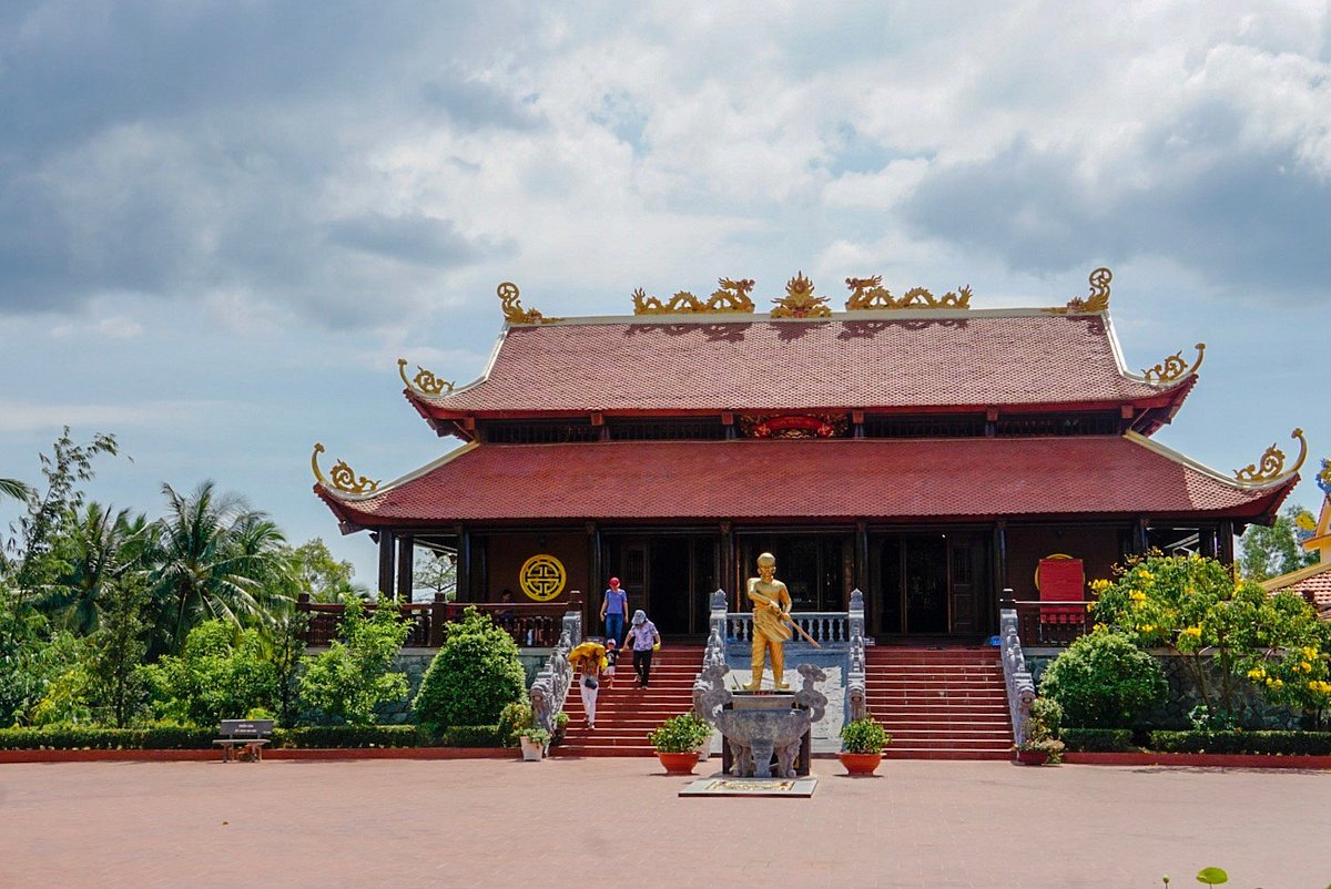 đền-thờ-Nguyễn-Trung-Trực-ivivu