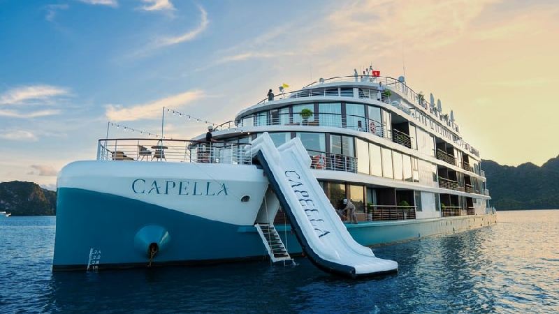 Du thuyền Capella ivivu 1
