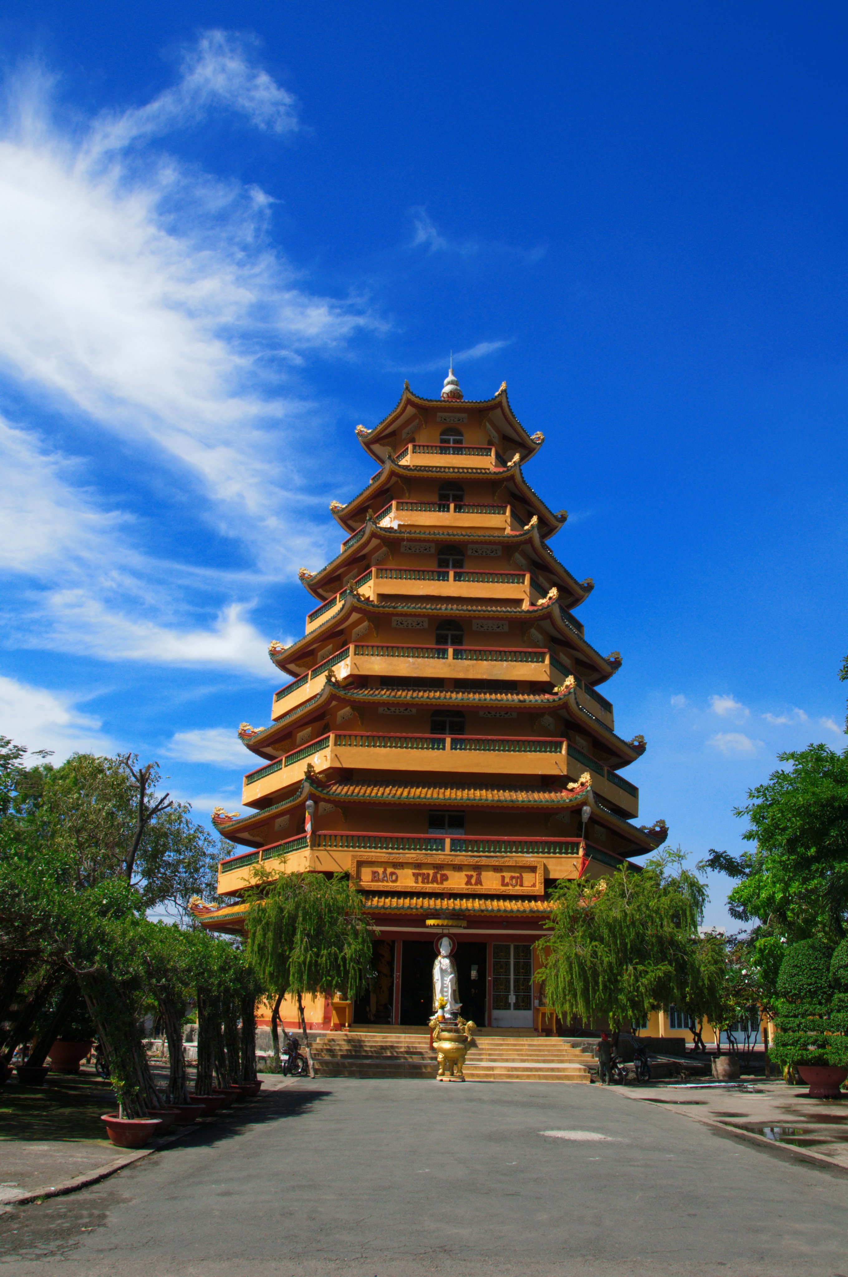 Bảo tháp Xá Lợi, chùa Giác Lâm. Ảnh: Ngô Viễn An.