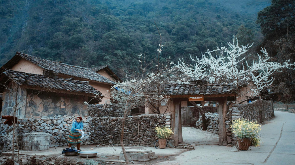 Làng Văn hóa Lũng Cẩm nơi làm bối cảnh cho bộ phim "Chuyện của Pao"